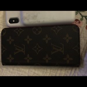Authentic LOUIS Vuitton cell phone wallet